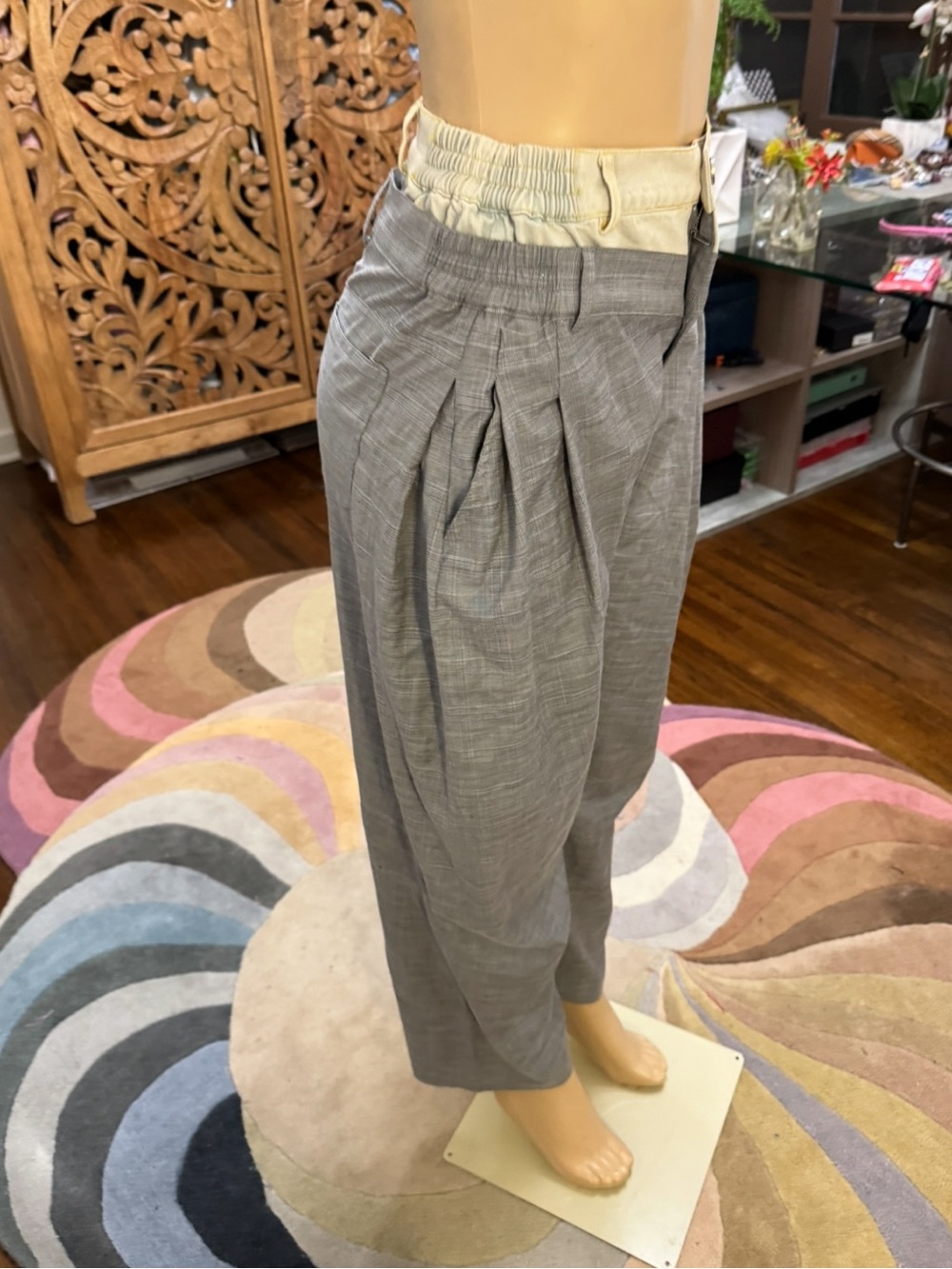Grey pleated trousers with double waistband styling NWOT size S - Picture 4 of 9
